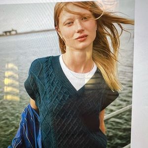 Madewell, navy blue sweater vest size Large